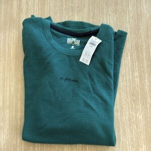 Hollister men’s waffle long sleeve Henley